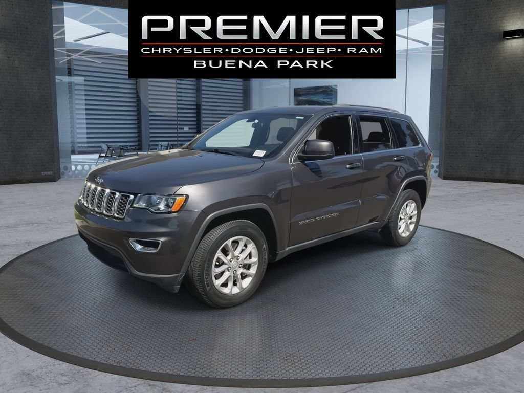 Used 2021 Jeep Grand Cherokee Laredo RWD image 4