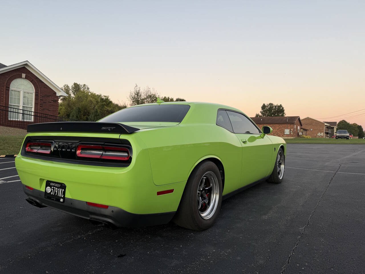 Used 2015 Dodge Challenger SRT Hellcat RWD image 8