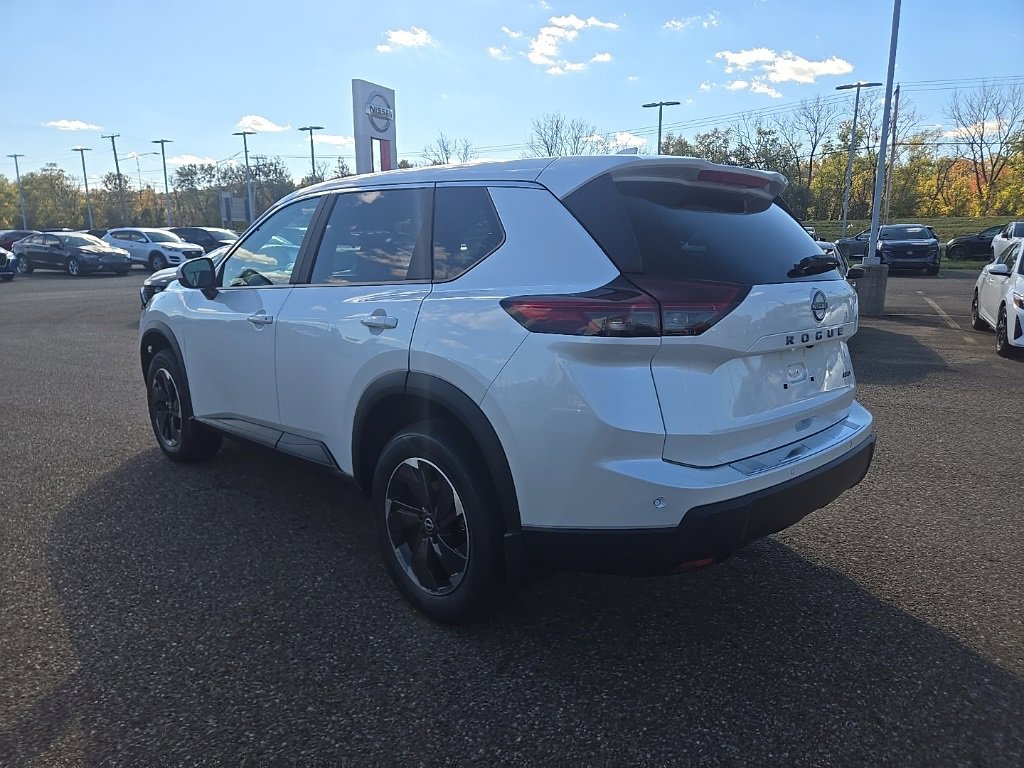 New 2026 Nissan Rogue SV image 5