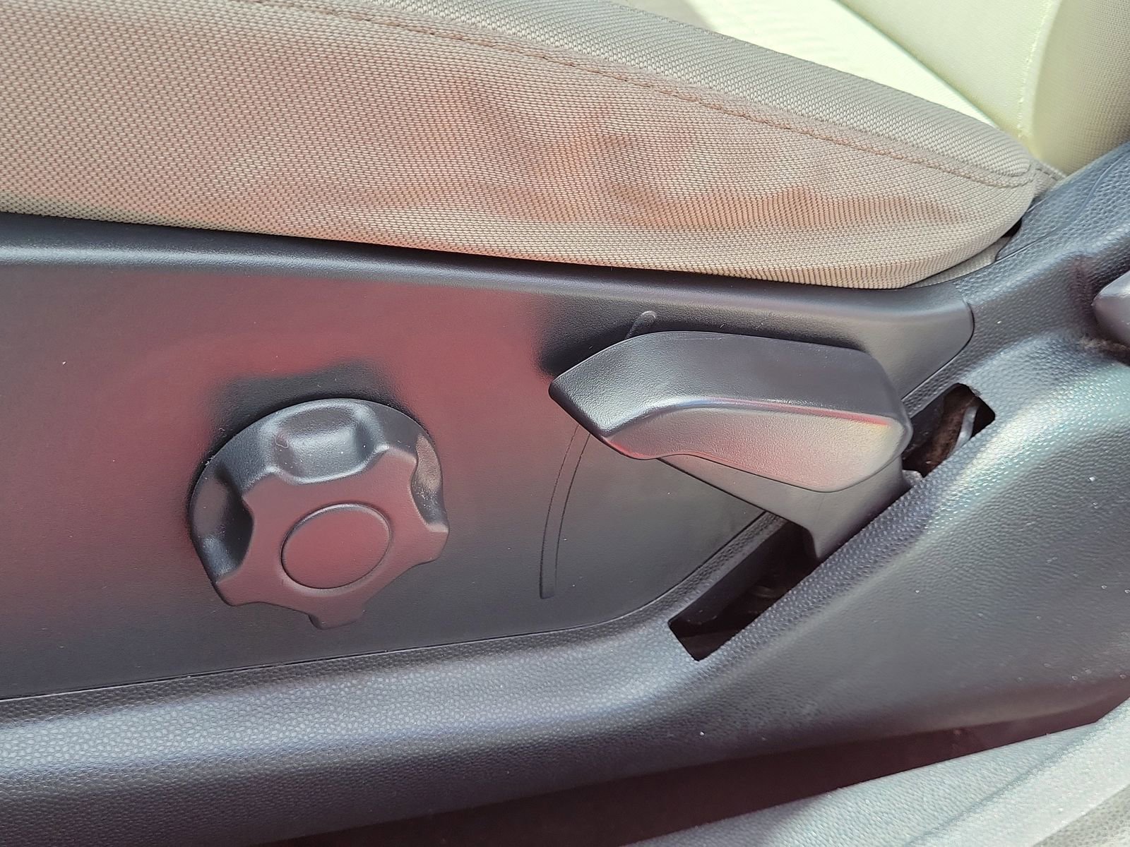 Used 2021 Ford EcoSport S FWD image 21