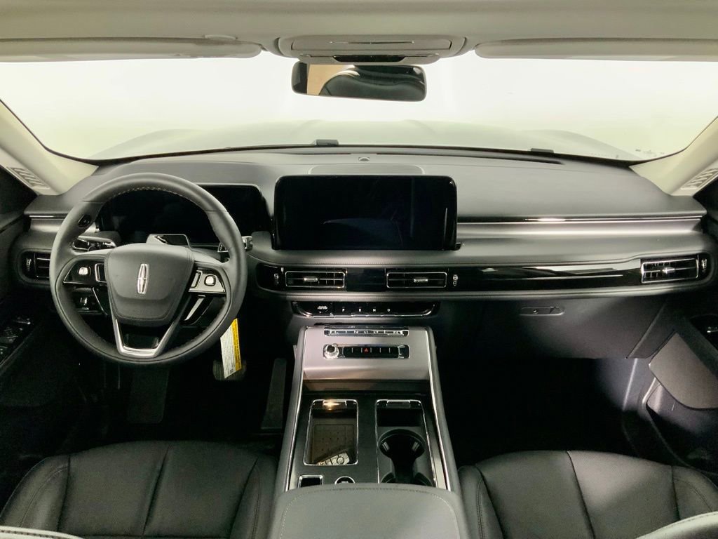 New 2026 Lincoln Aviator AWD image 22