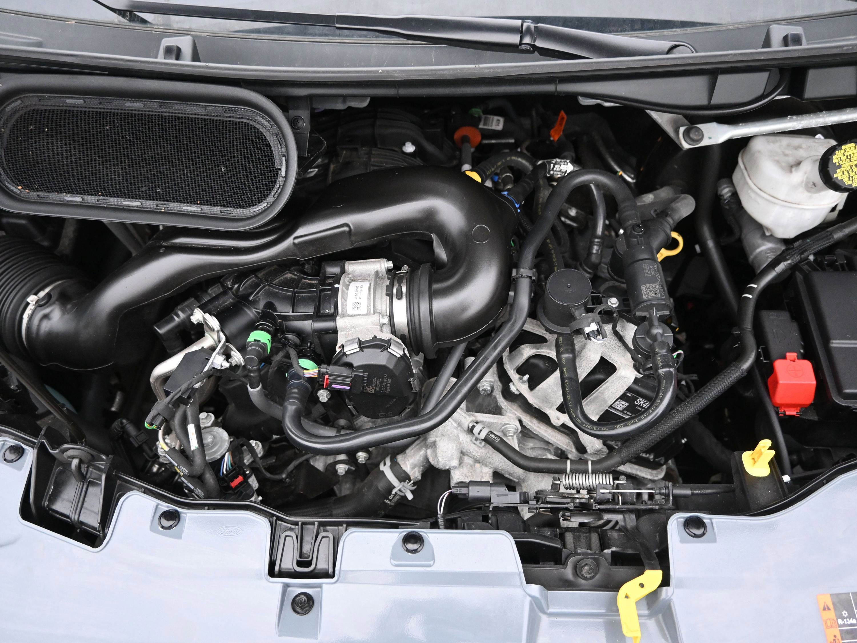 Used 2025 Ford Transit 250 148 Medium Roof Extended AWD image 10