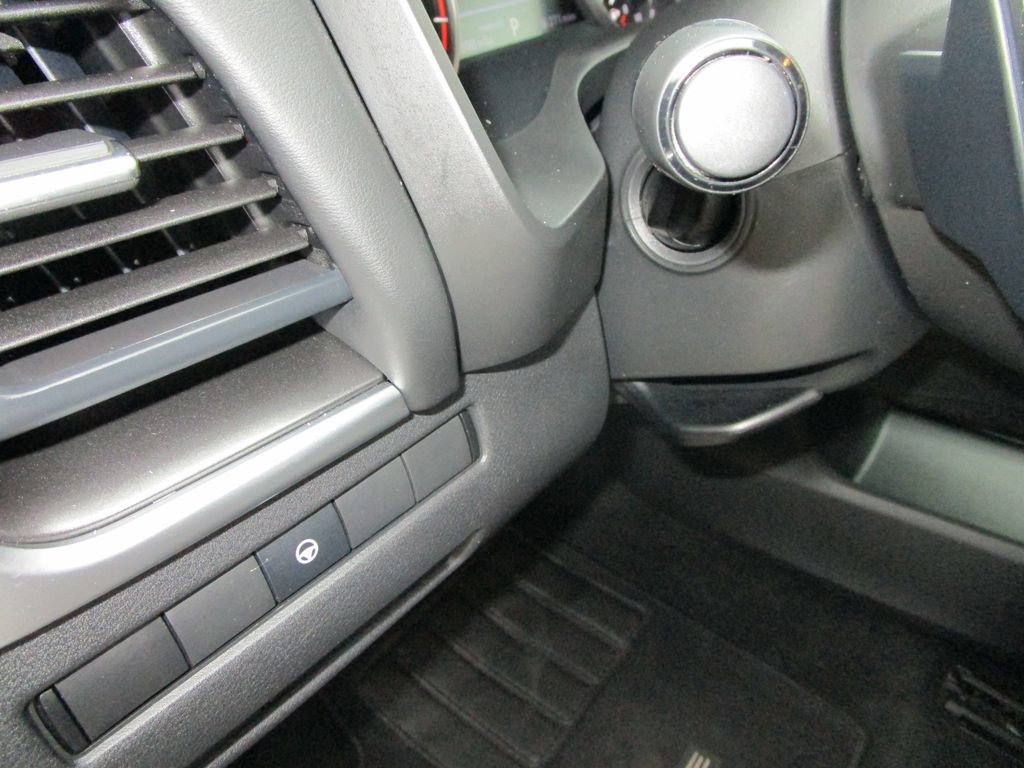 Used 2023 Nissan Rogue SV image 21