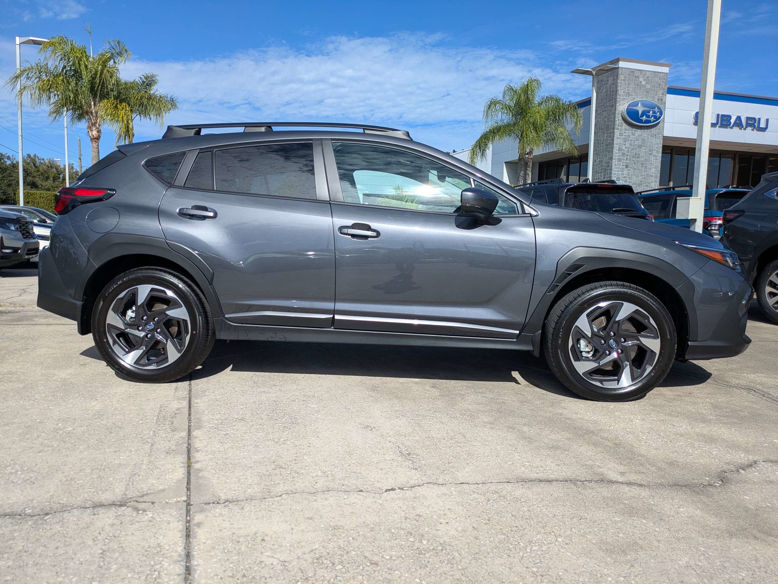Certified 2025 Subaru Crosstrek 2.5i Limited w/ Popular Package #3A AWD/4WD image 3