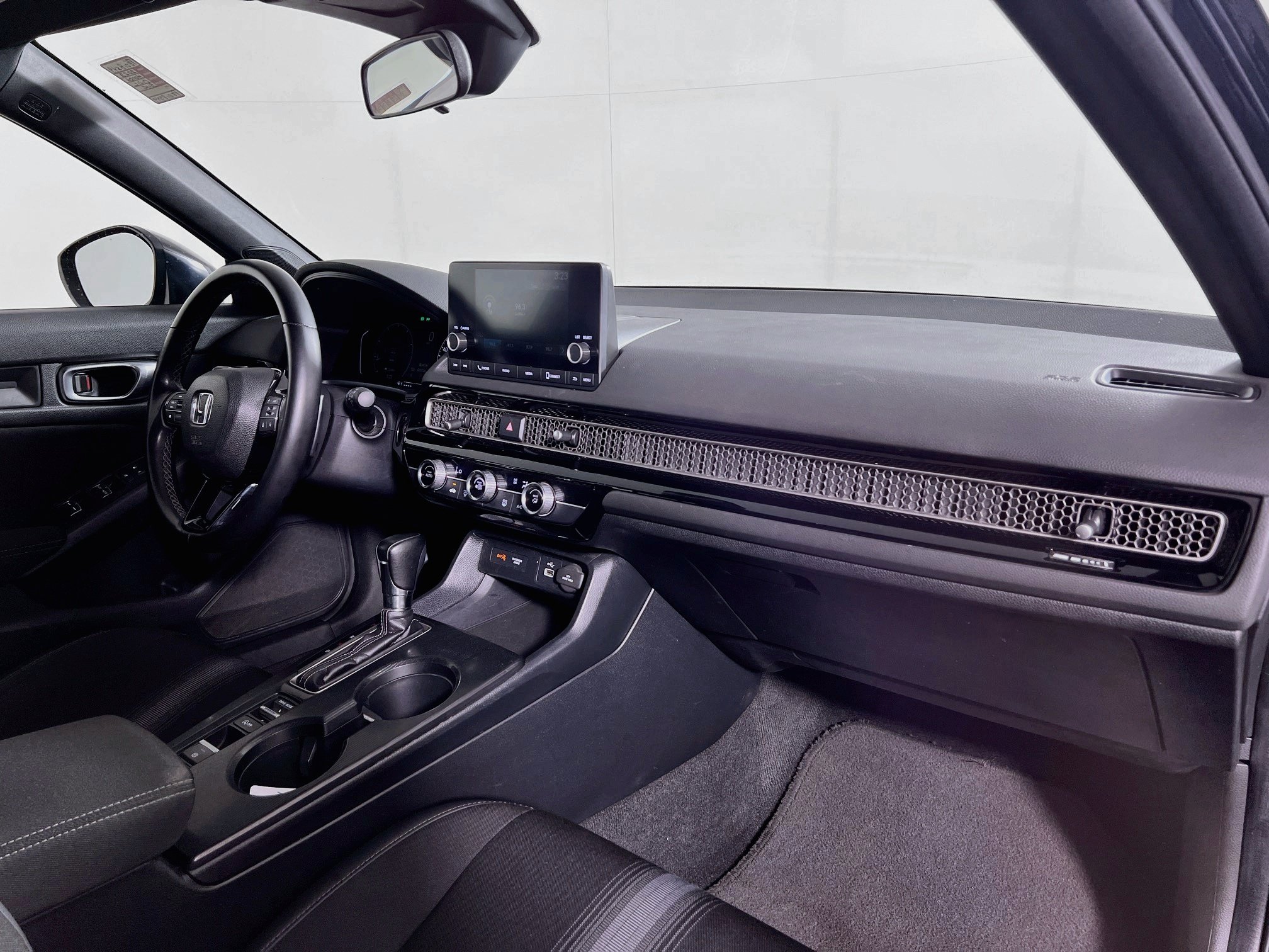 Used 2023 Honda Civic Sport image 16