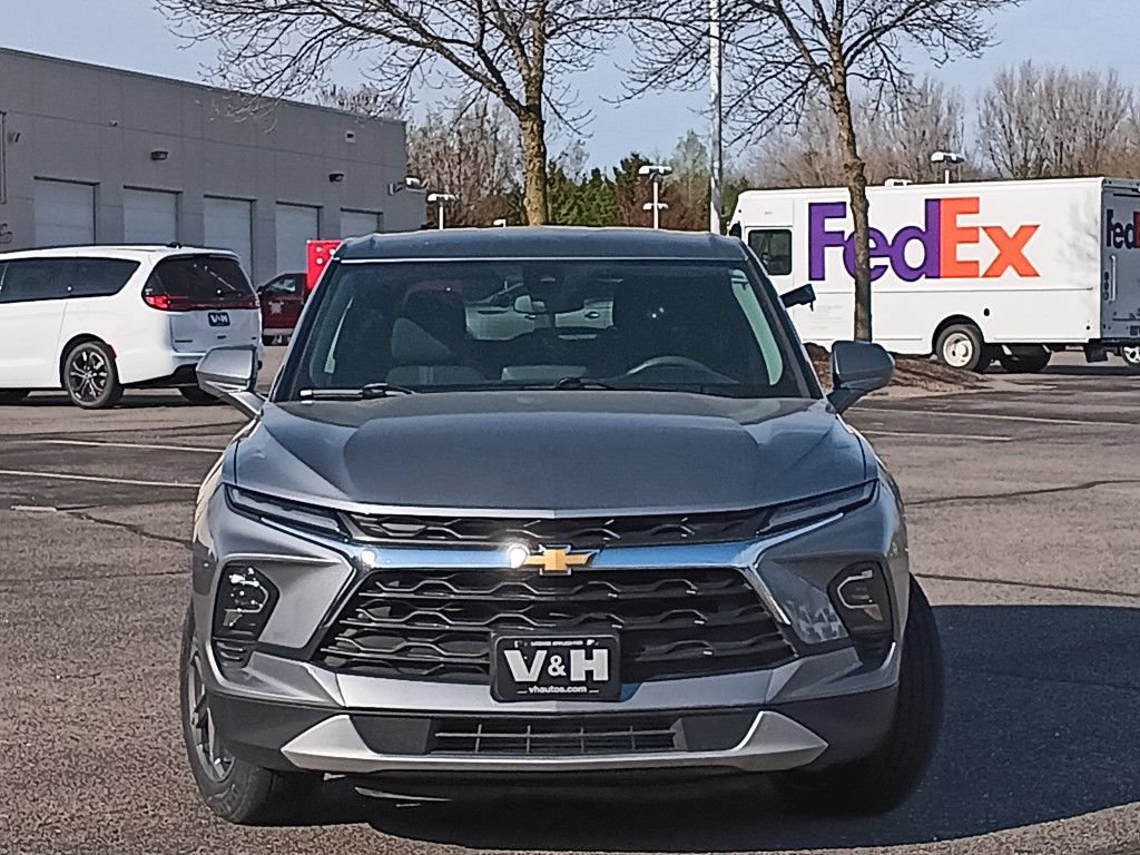 Used 2025 Chevrolet Blazer LT AWD/4WD image 26