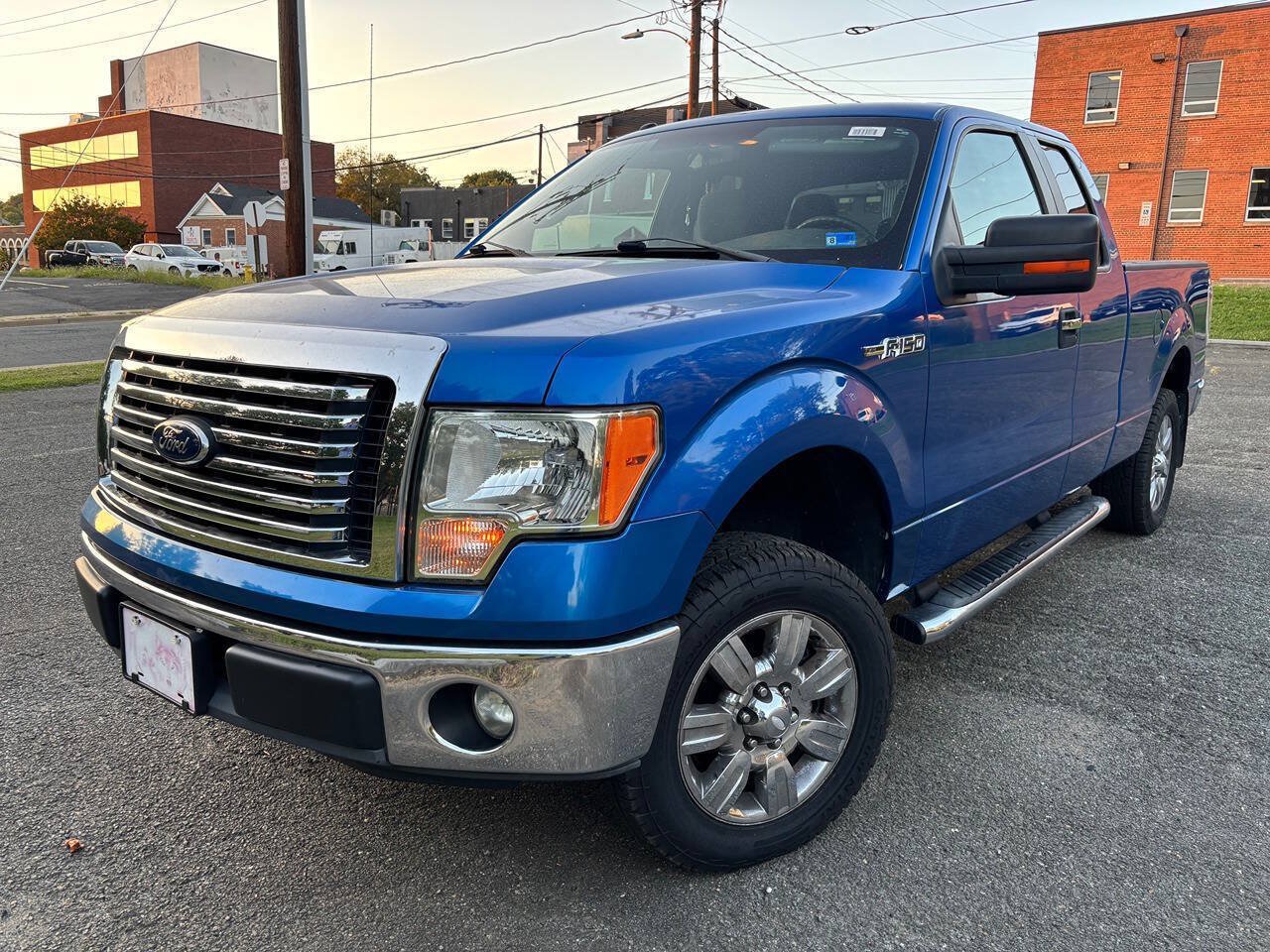 Used 2011 Ford F150 XLT w/ XLT Chrome Pkg RWD image 1