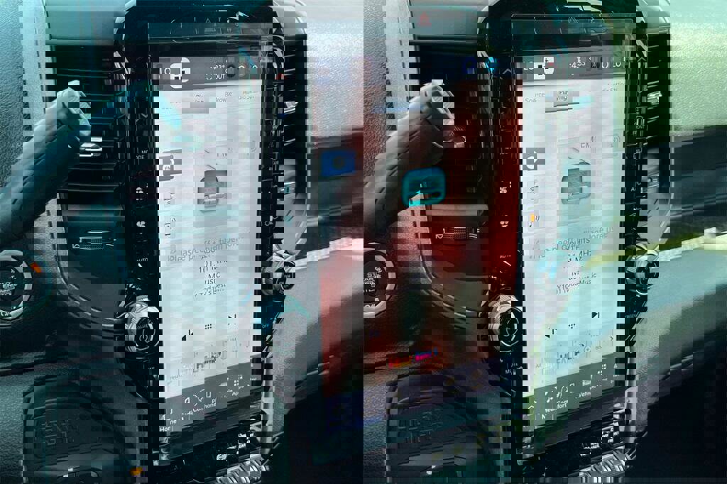 Used 2025 RAM 2500 Tradesman image 14