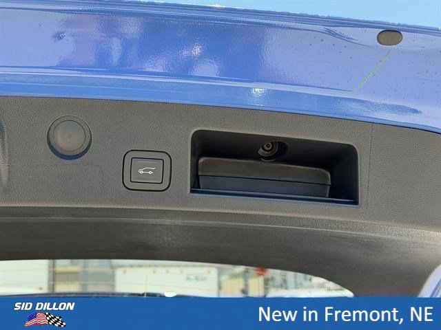 New 2027 GMC Terrain AT4 w/ LPO, Floor Liner Package AWD/4WD image 6