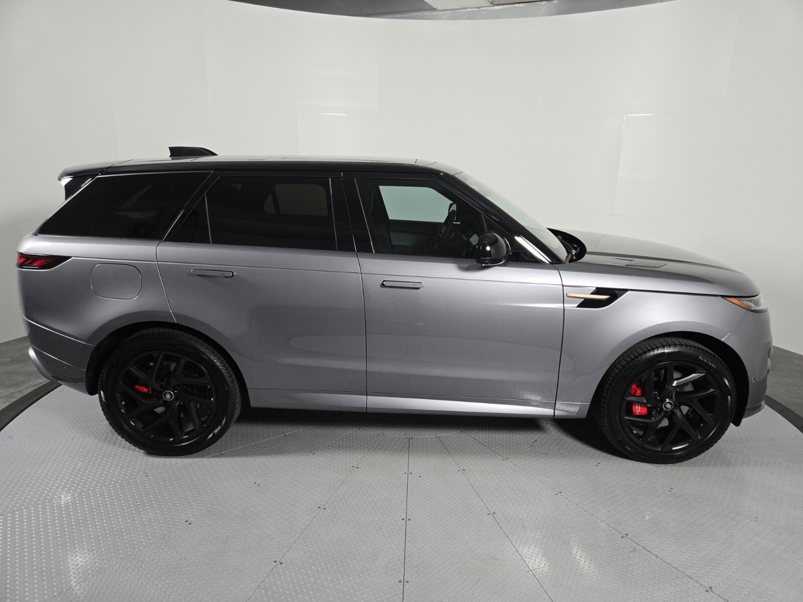 New 2025 Land Rover Range Rover Sport Dynamic SE image 15