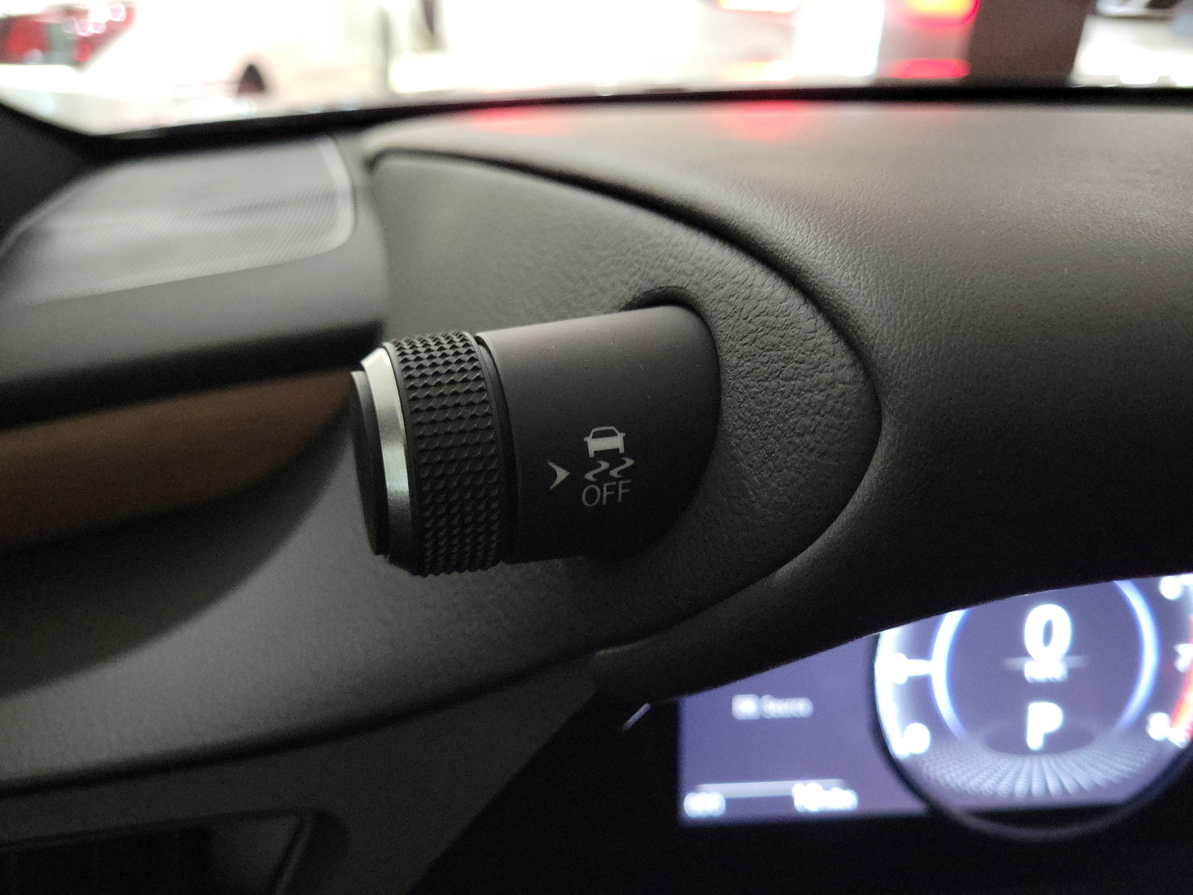 New 2025 Lexus ES 350 w/ Premium Package image 9