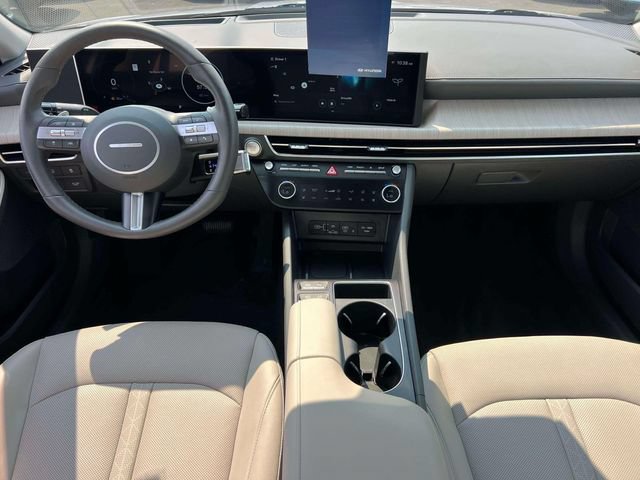 Certified 2025 Hyundai Sonata Limited FWD image 12