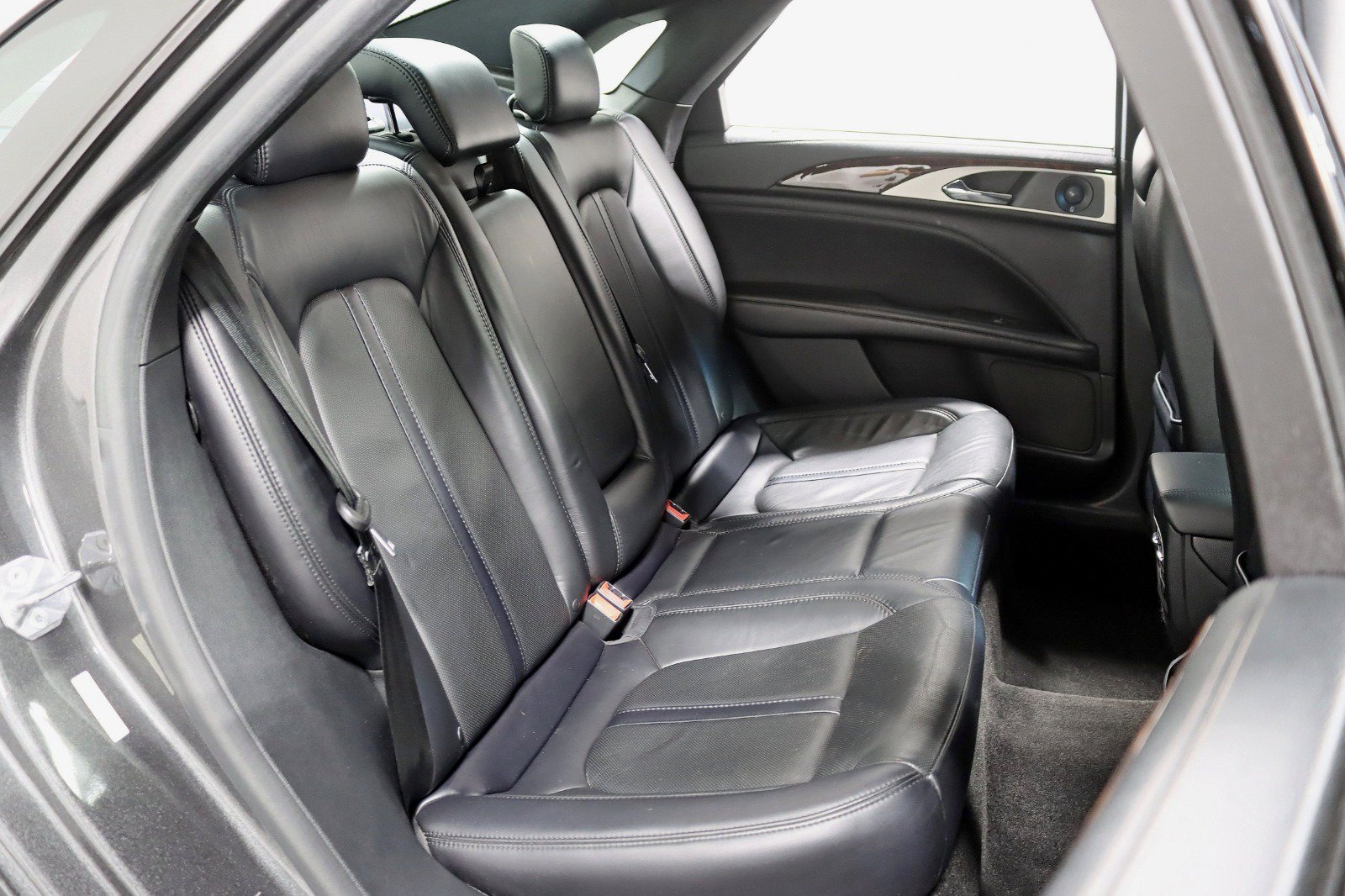 Used 2018 Lincoln MKZ Reserve w/ Technology Package AWD/4WD image 26
