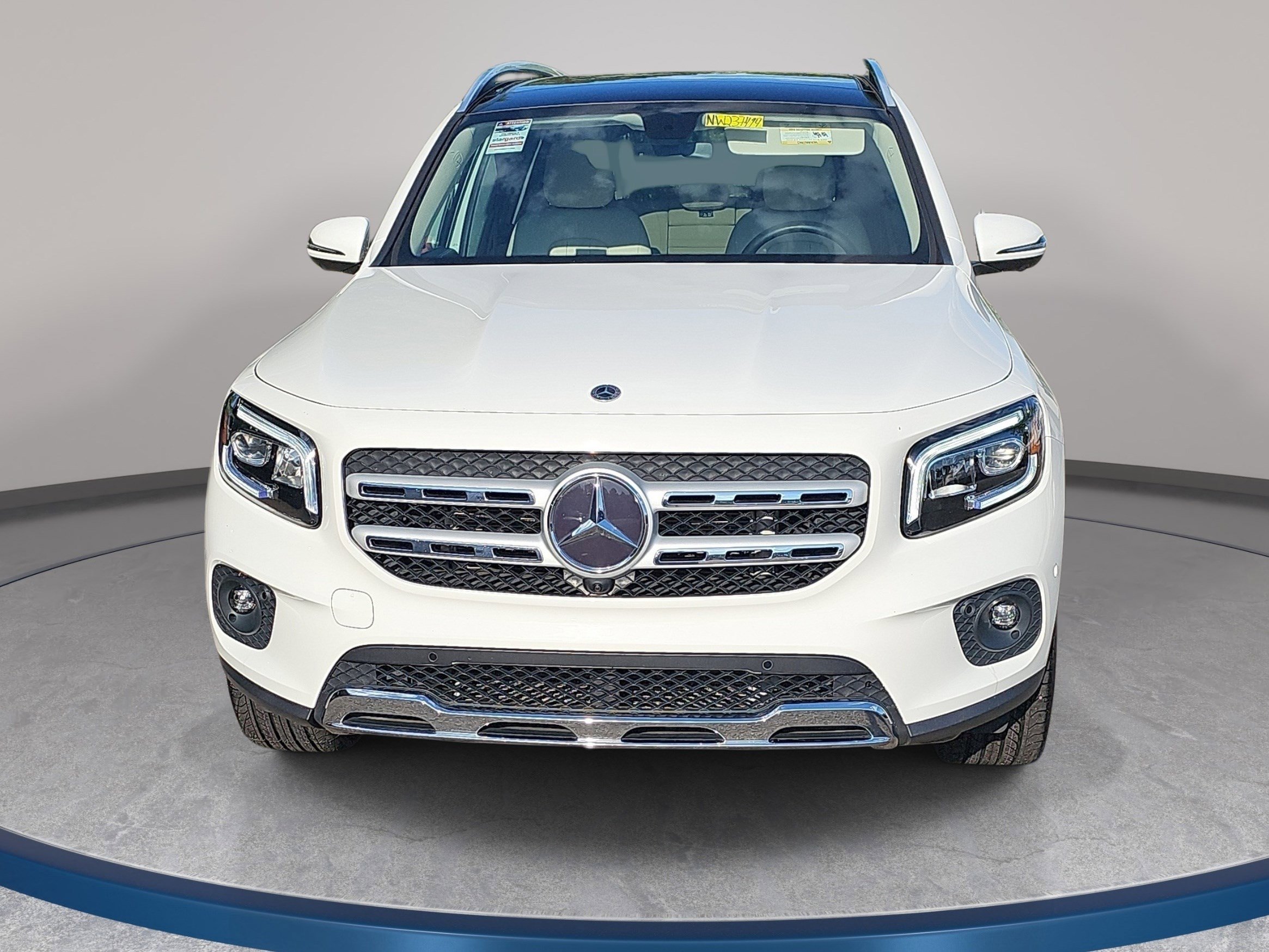 Used 2022 Mercedes-Benz GLB 250 image 2