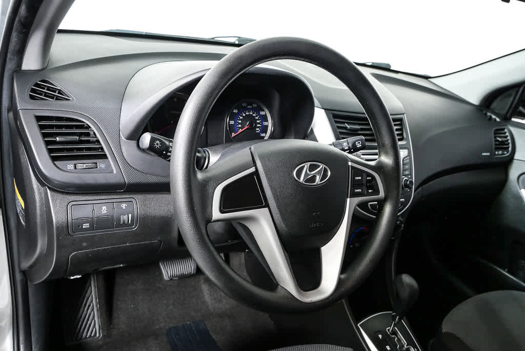 Used 2014 Hyundai Accent GS image 9