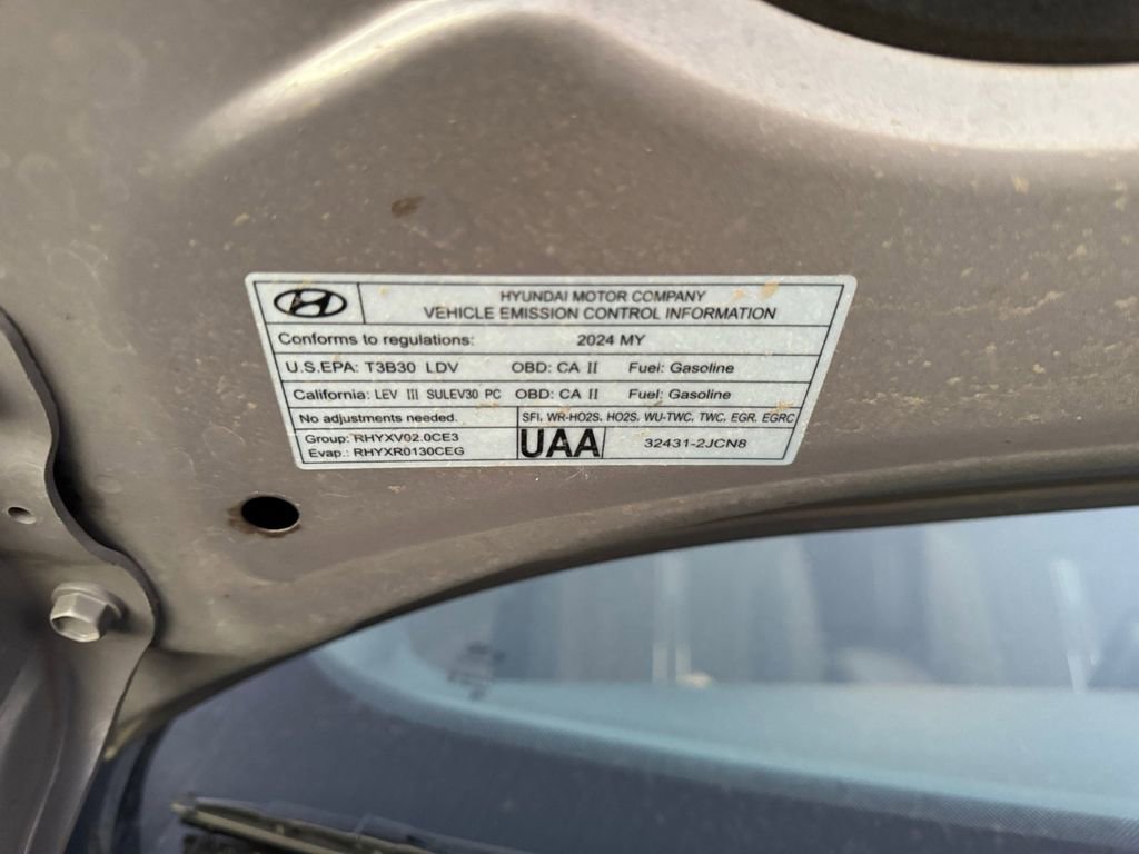 Used 2024 Hyundai Elantra SEL image 32