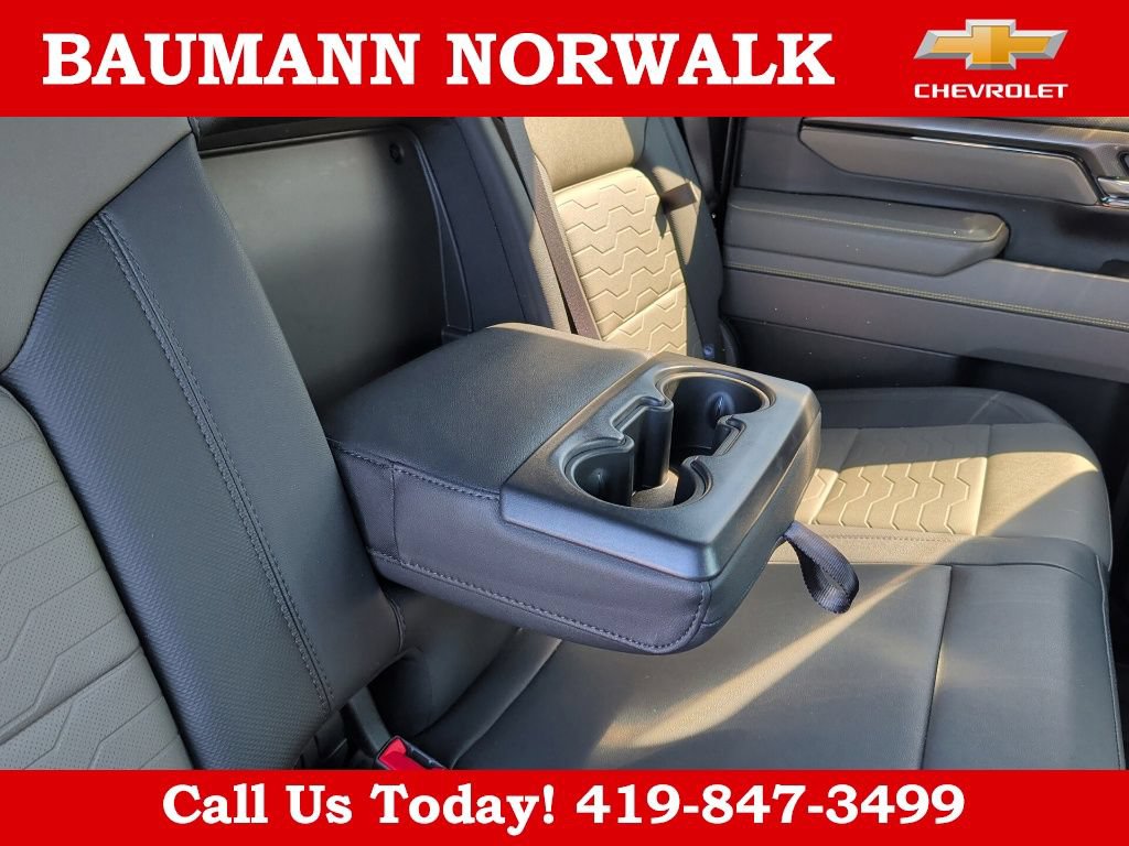 Used 2025 Chevrolet Silverado 2500 ZR2 w/ Technology Package AWD/4WD image 45