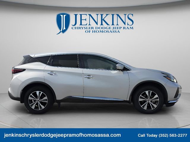Used 2022 Nissan Murano S FWD image 2