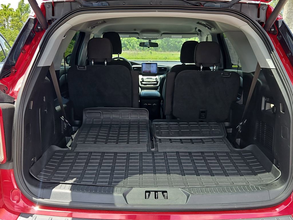 Used 2022 Ford Explorer XLT image 5