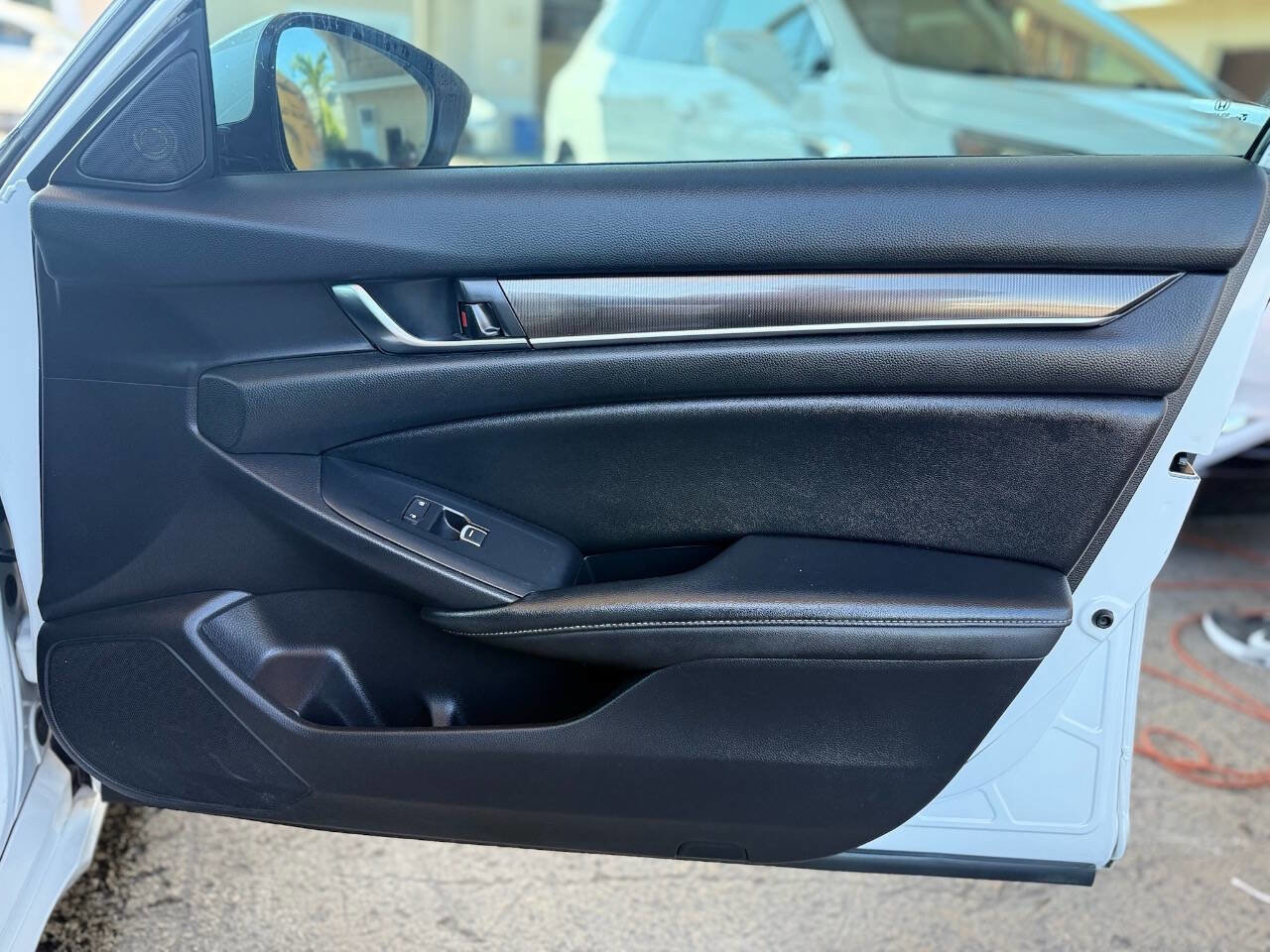 Used 2020 Honda Accord Sport image 28