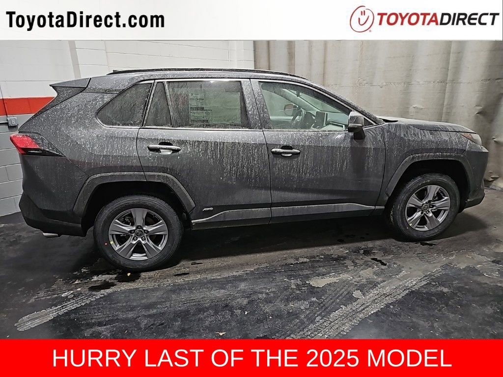 New 2025 Toyota RAV4 XLE image 8