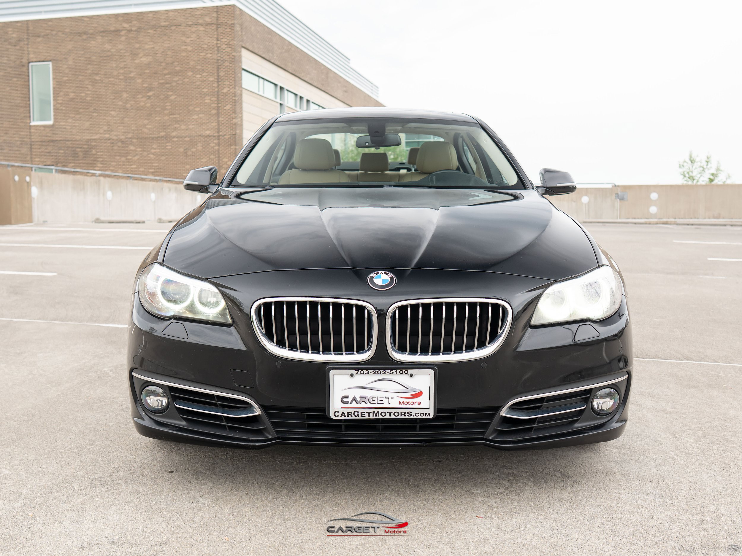 Used 2016 BMW 535i xDrive Sedan AWD/4WD image 2