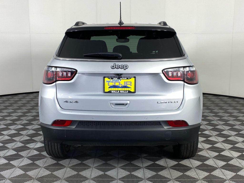 Used 2025 Jeep Compass Limited AWD/4WD image 17