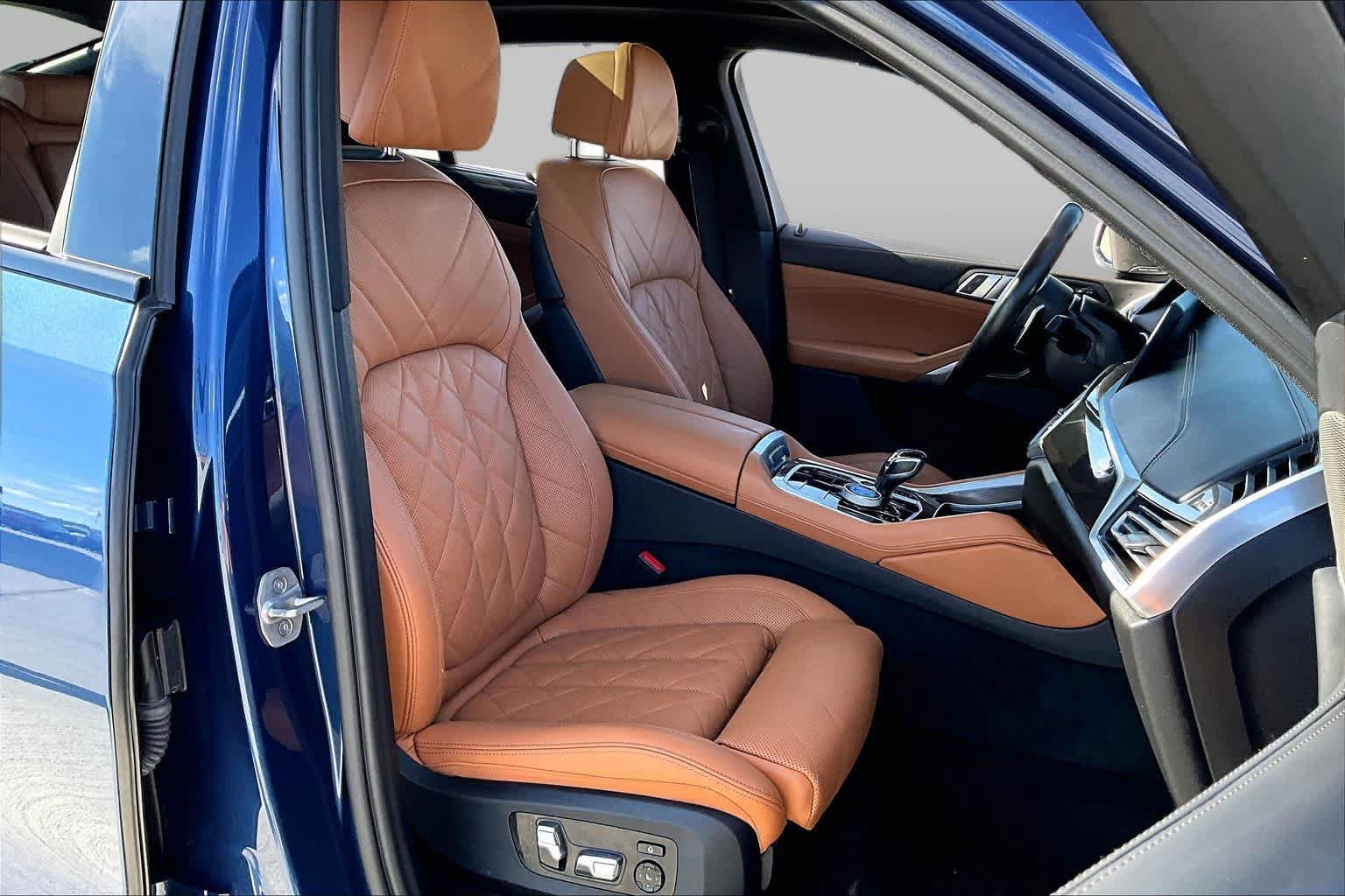 Used 2023 BMW X6 M50i w/ Executive Package AWD/4WD image 8