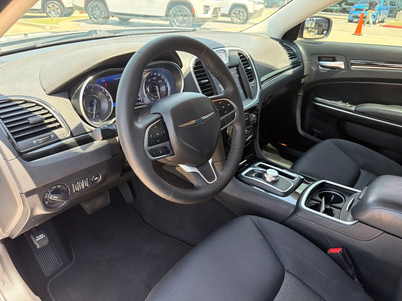 Used 2023 Chrysler 300 Touring w/ Sport Appearance Package RWD image 10