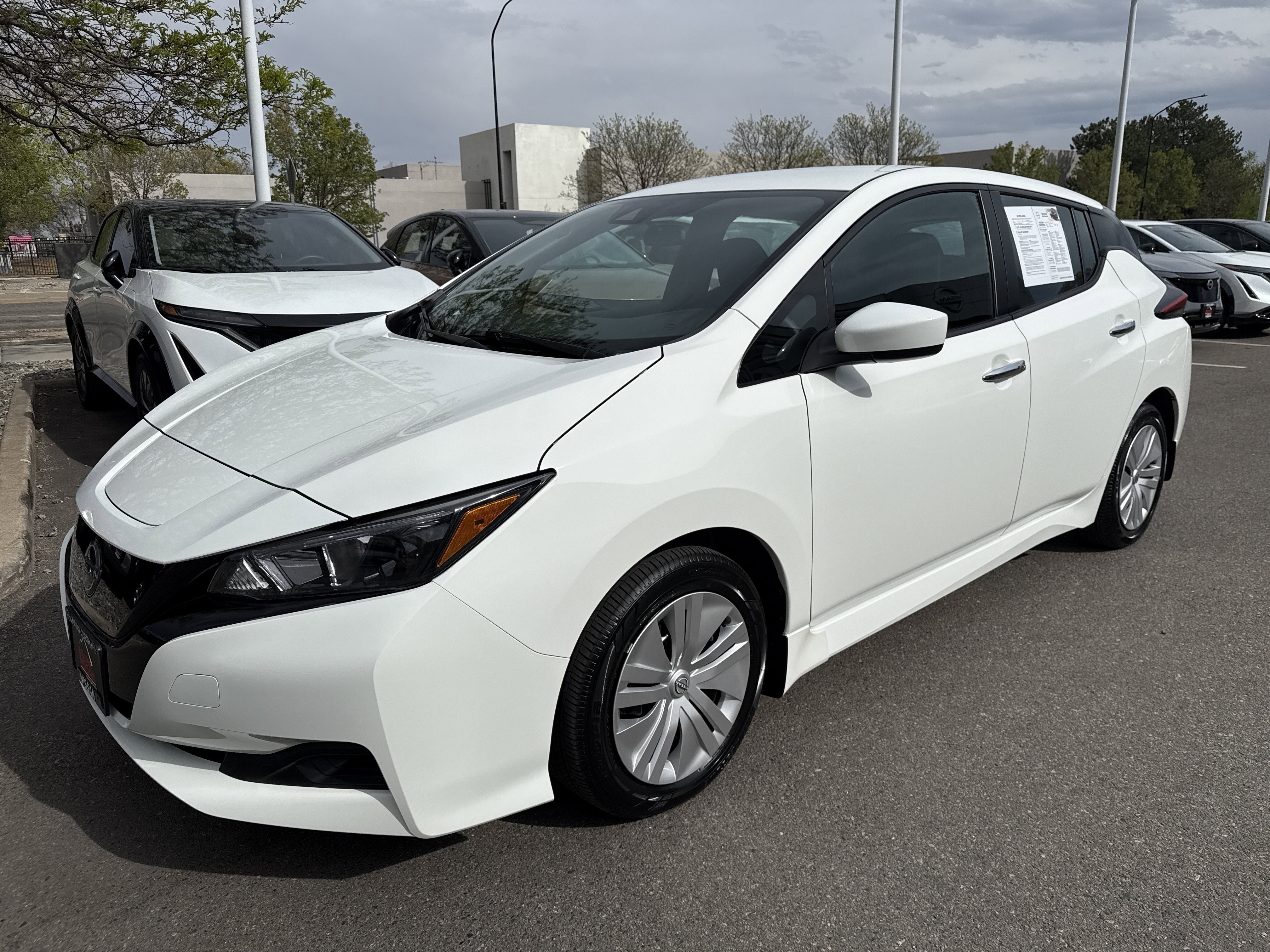 Certified 2024 Nissan Leaf S image 5