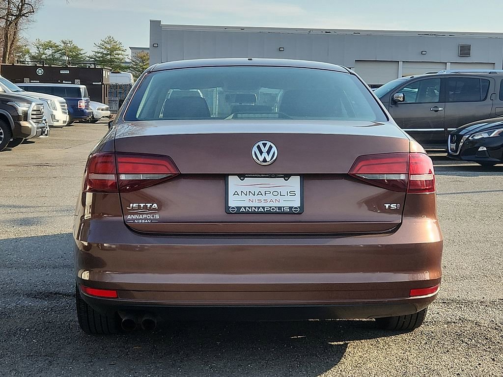 Used 2017 Volkswagen Jetta S image 5