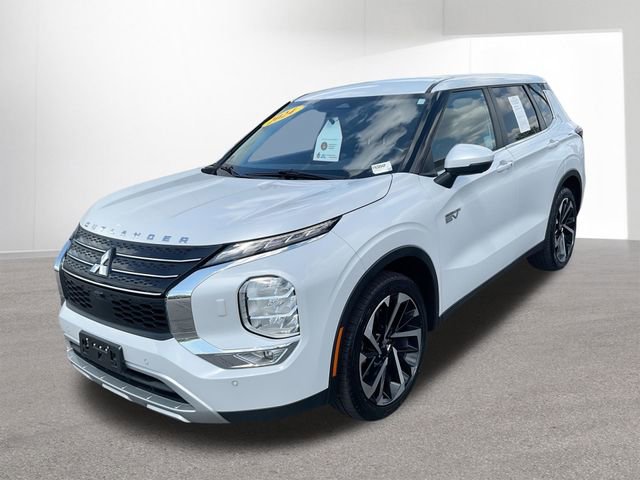 Used 2024 Mitsubishi Outlander SE AWD/4WD image 1