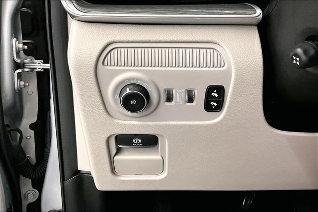 Used 2022 Jeep Wagoneer Series II AWD/4WD image 40
