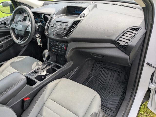Used 2017 Ford Escape S image 36