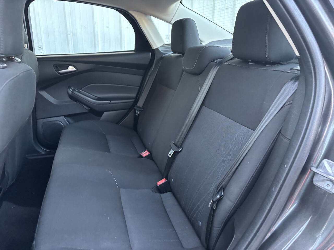 Used 2015 Ford Focus SE image 12