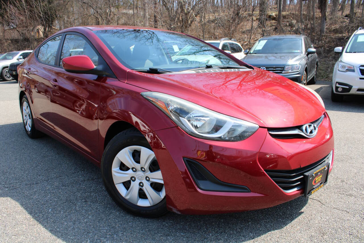 Used 2016 Hyundai Elantra SE image 4