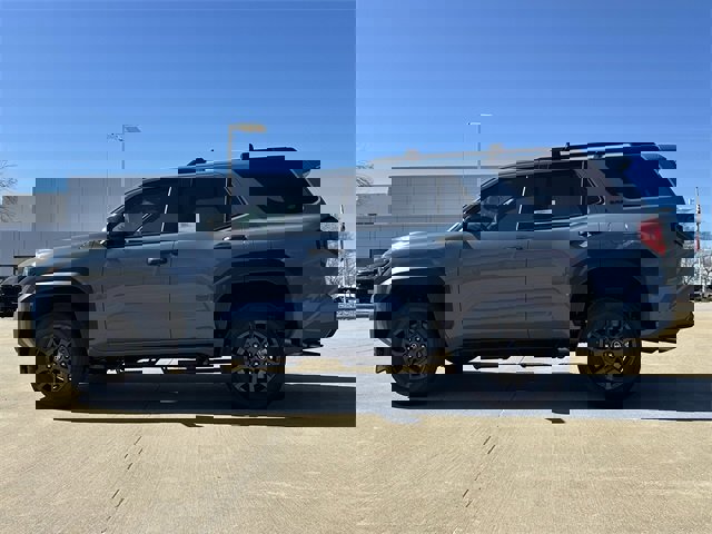 New 2026 Toyota 4Runner SR5 image 2