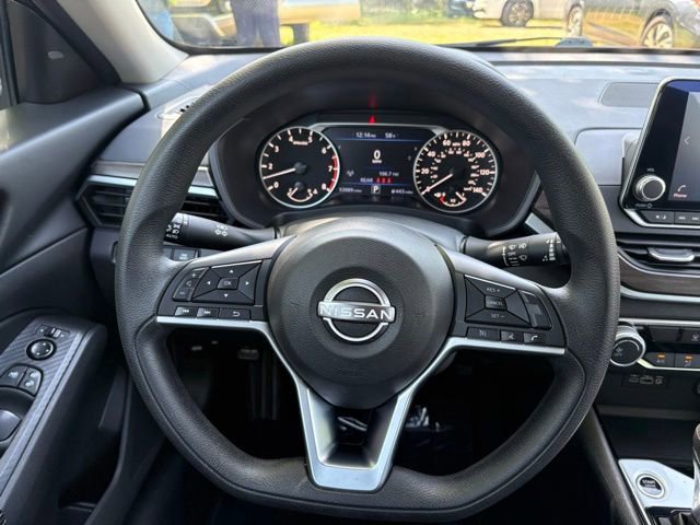 Used 2024 Nissan Altima 2.5 SV FWD image 20