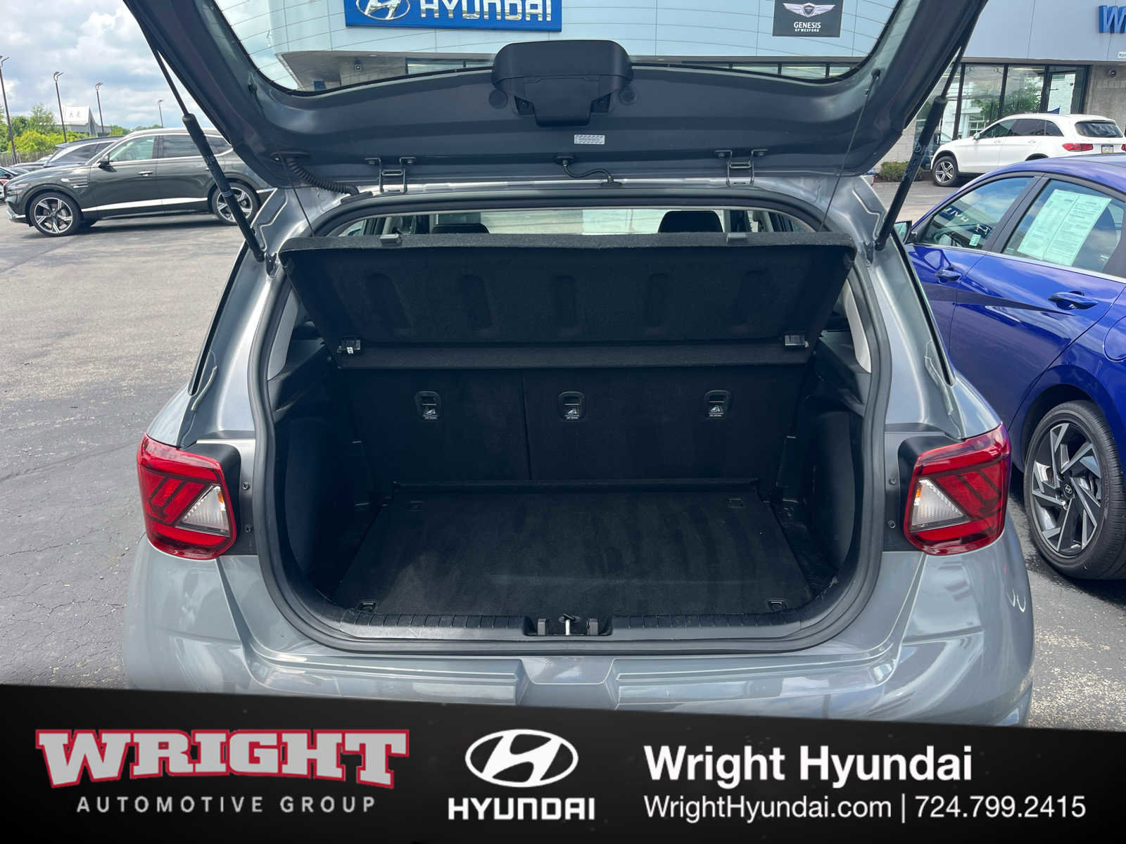 Used 2021 Hyundai Venue SEL w/ Premium Package FWD image 14