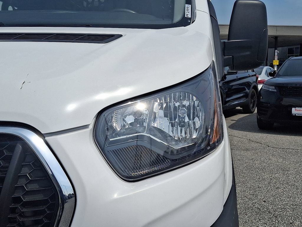Used 2025 Ford Transit 250 Low Roof w/ Exterior Upgrade Package RWD image 9