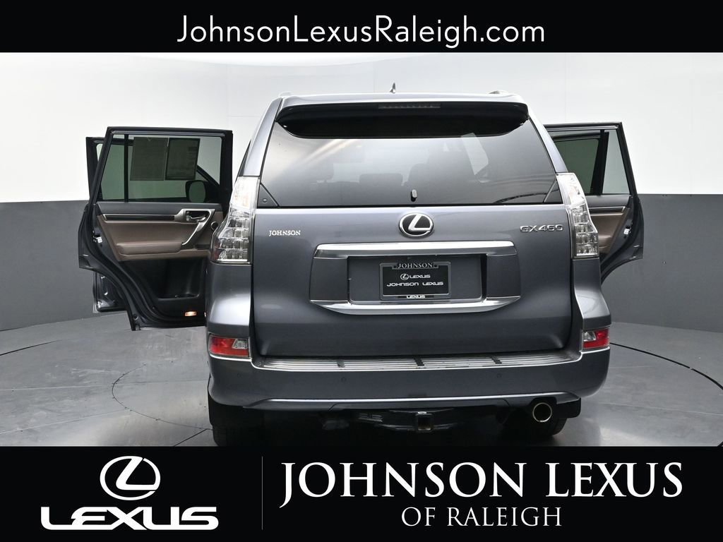 Used 2020 Lexus GX 460 Luxury w/ Accessory Package AWD/4WD image 26