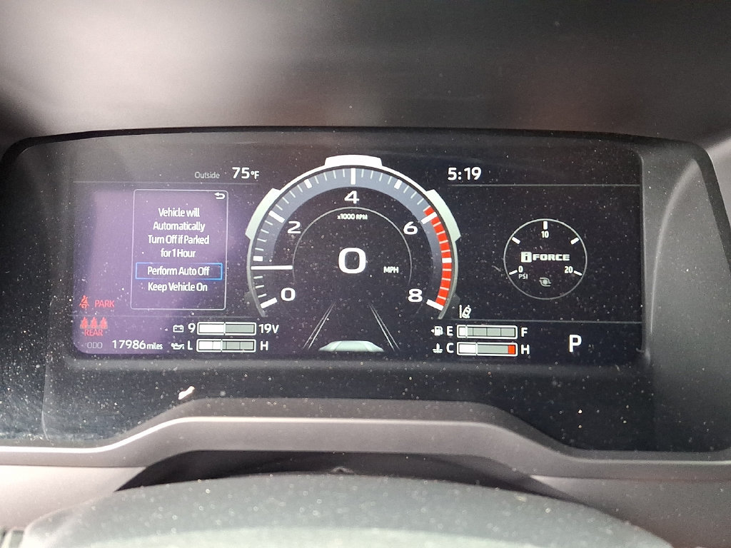 Used 2024 Toyota Tundra Limited AWD/4WD image 21