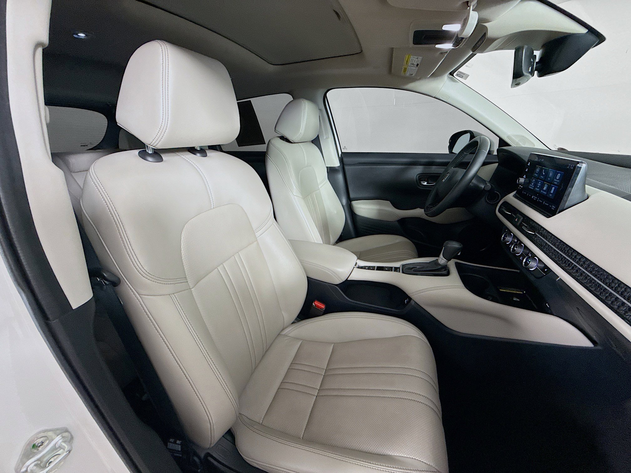 Certified 2023 Honda HR-V EX-L image 35