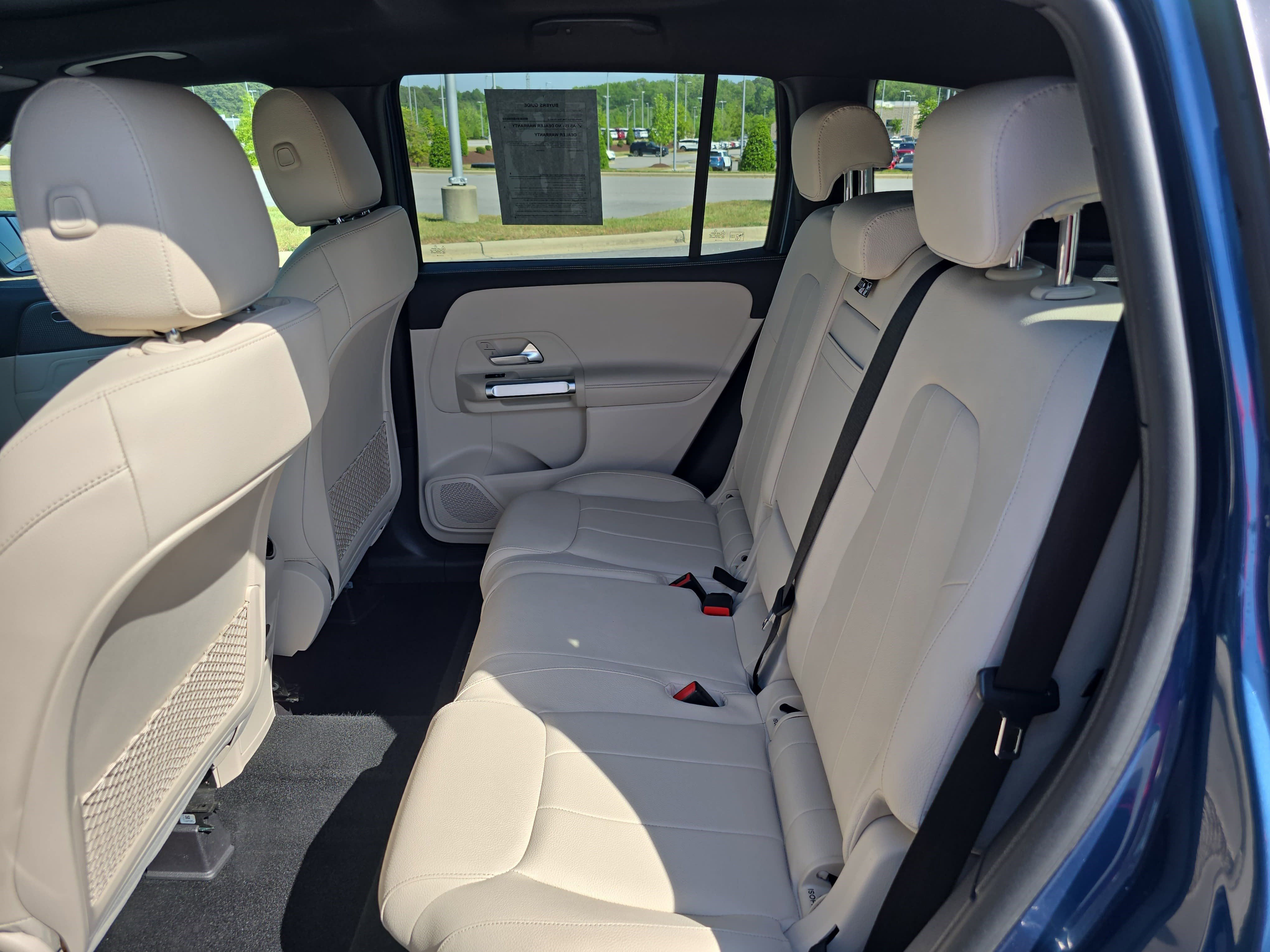Used 2022 Mercedes-Benz GLB 250 4MATIC image 14