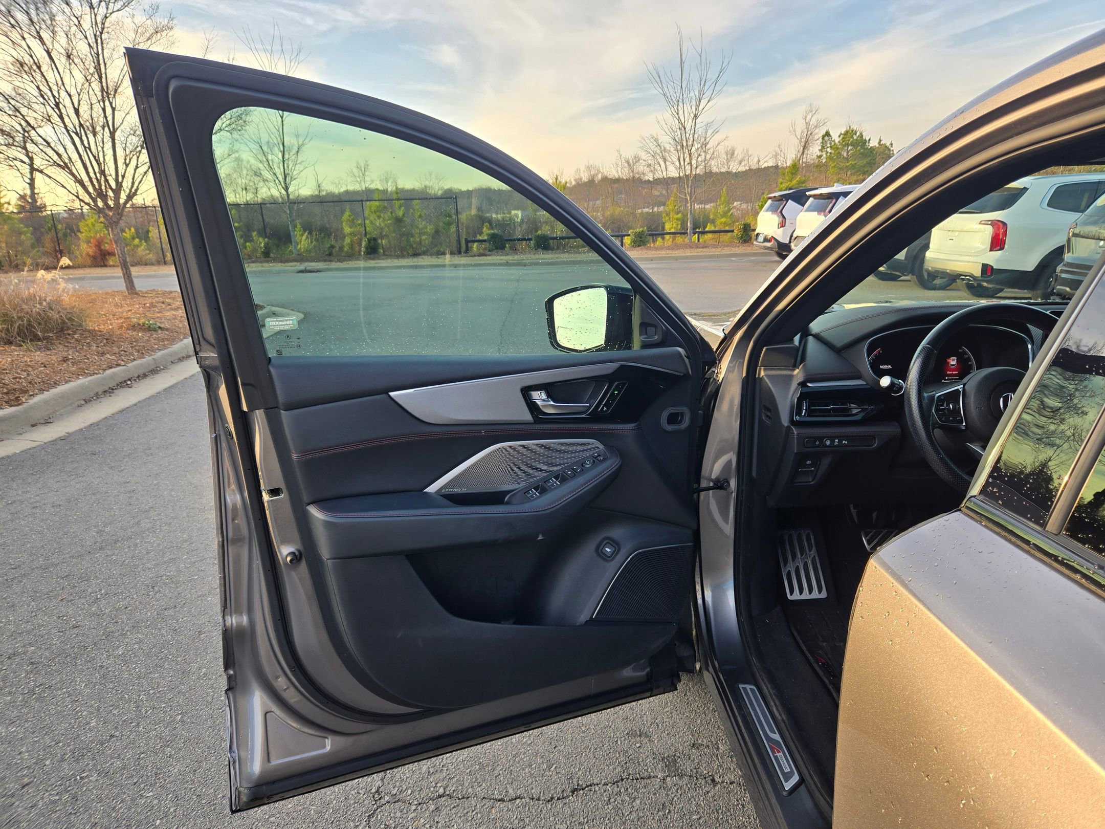 Used 2023 Acura MDX A-Spec image 20