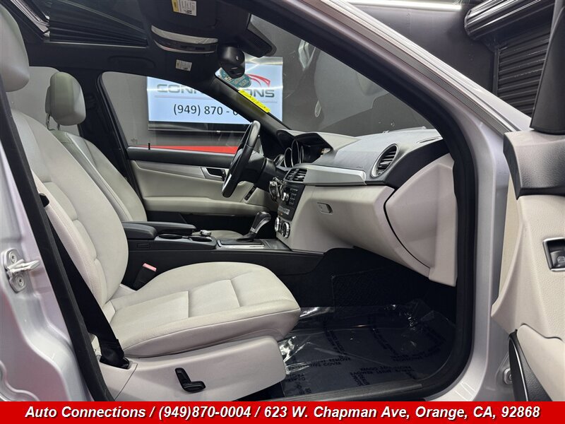Used 2012 Mercedes-Benz C 250 Sedan image 6