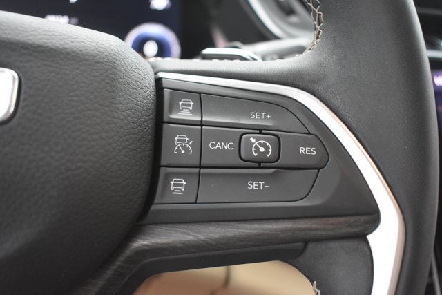 Used 2023 Jeep Grand Cherokee Limited RWD image 21