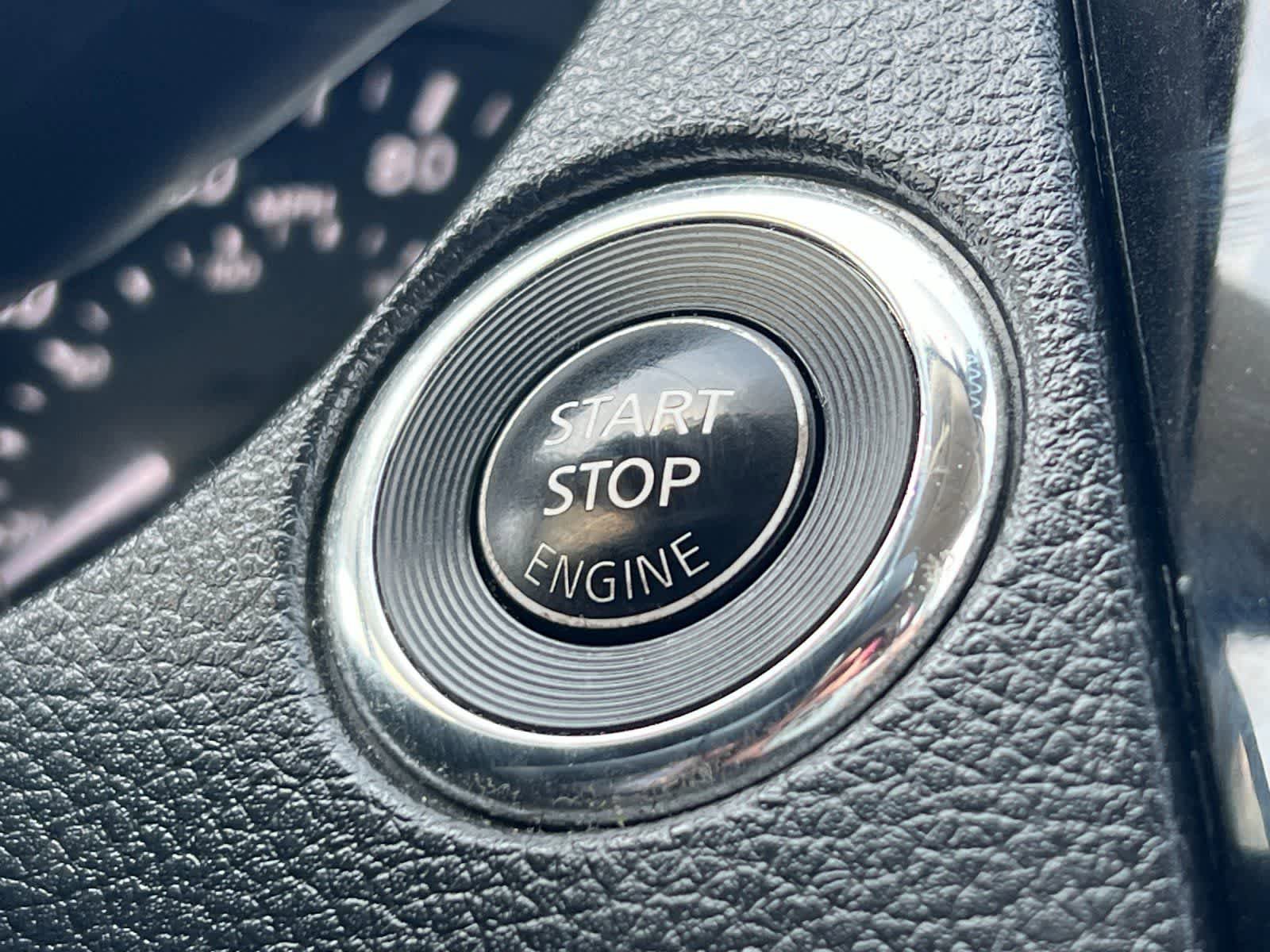 Used 2019 Nissan Rogue SV FWD image 23