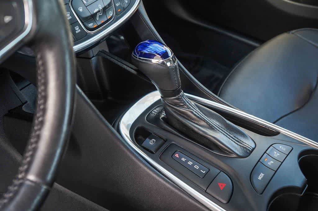 Used 2017 Chevrolet Volt Premier w/ Driver Confidence II Package FWD image 21