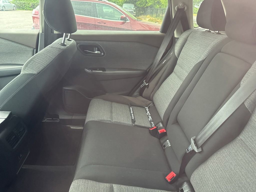 Used 2022 Nissan Rogue SV AWD/4WD image 11